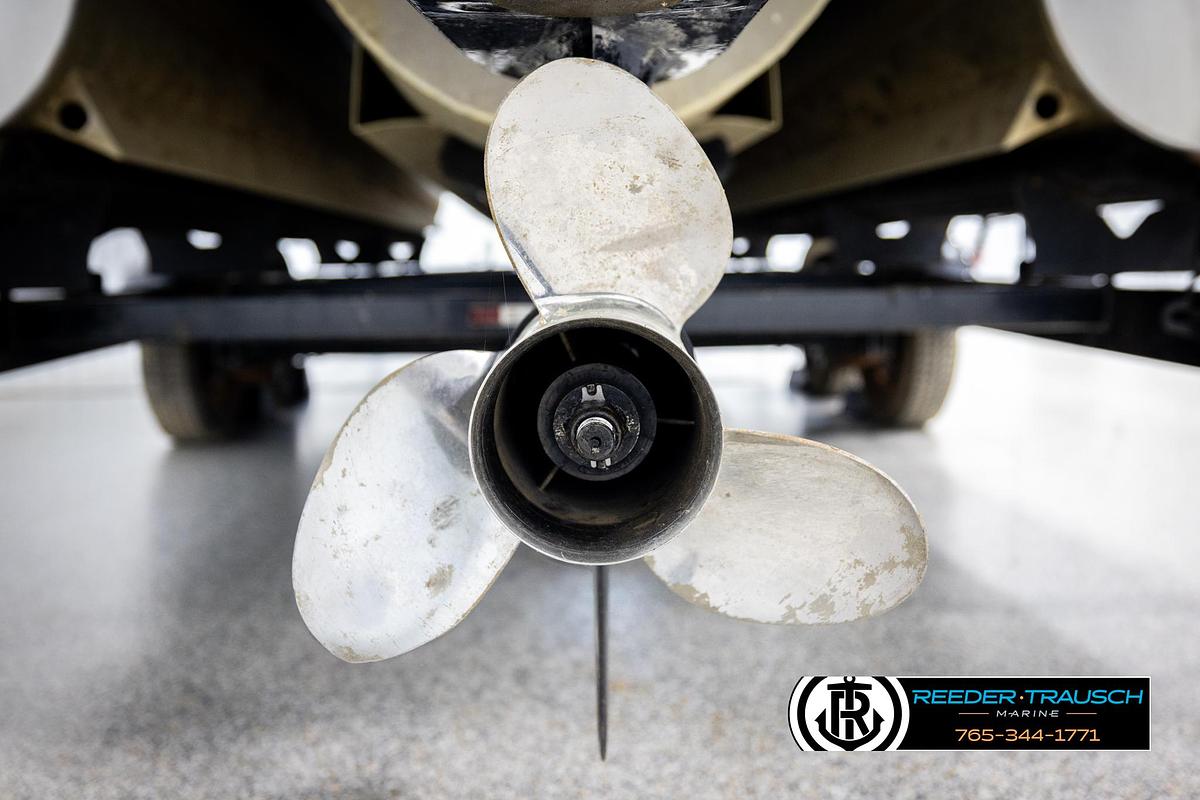 Used 2013 Bennington 2375 GCW