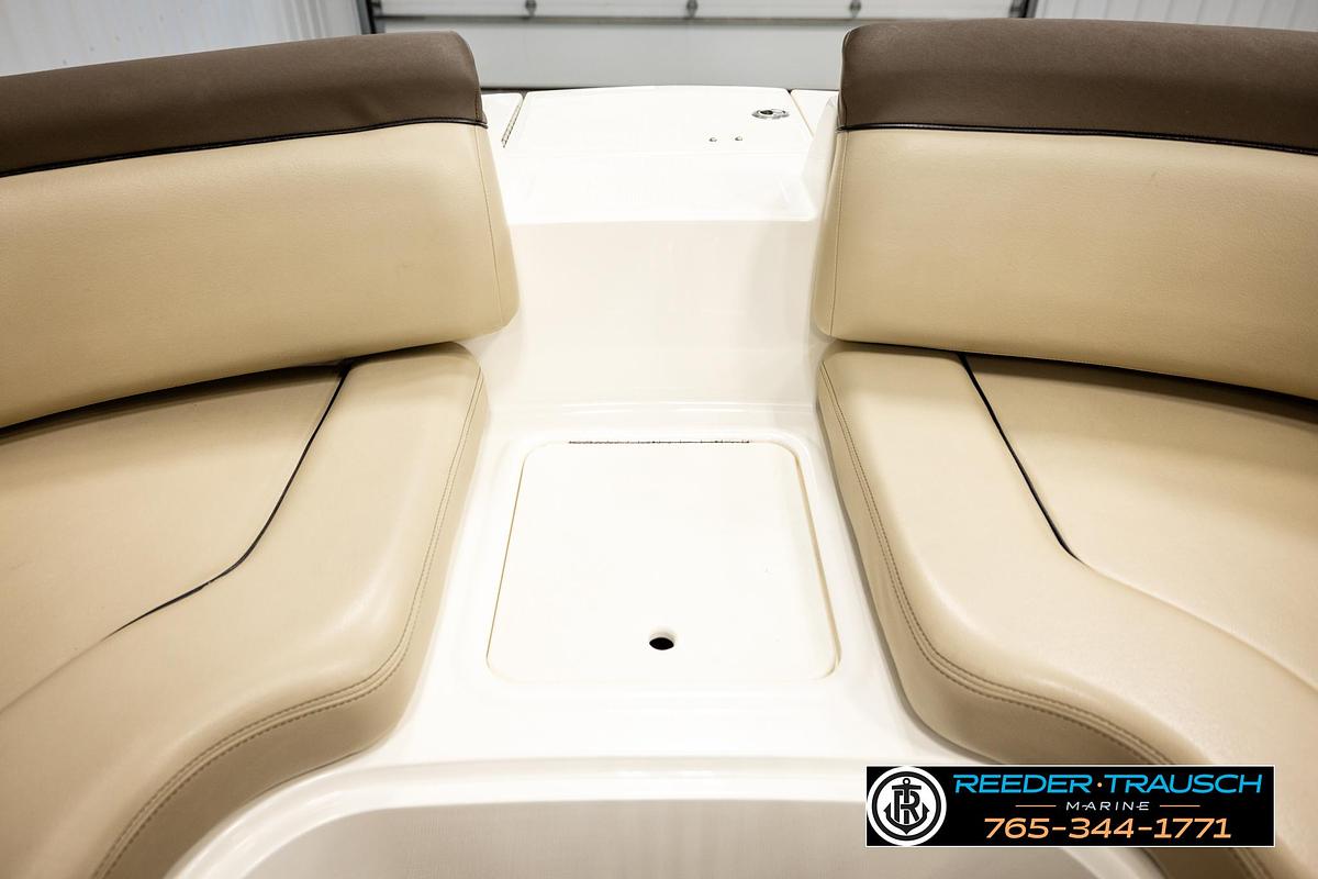Used 2017 Bayliner 215
