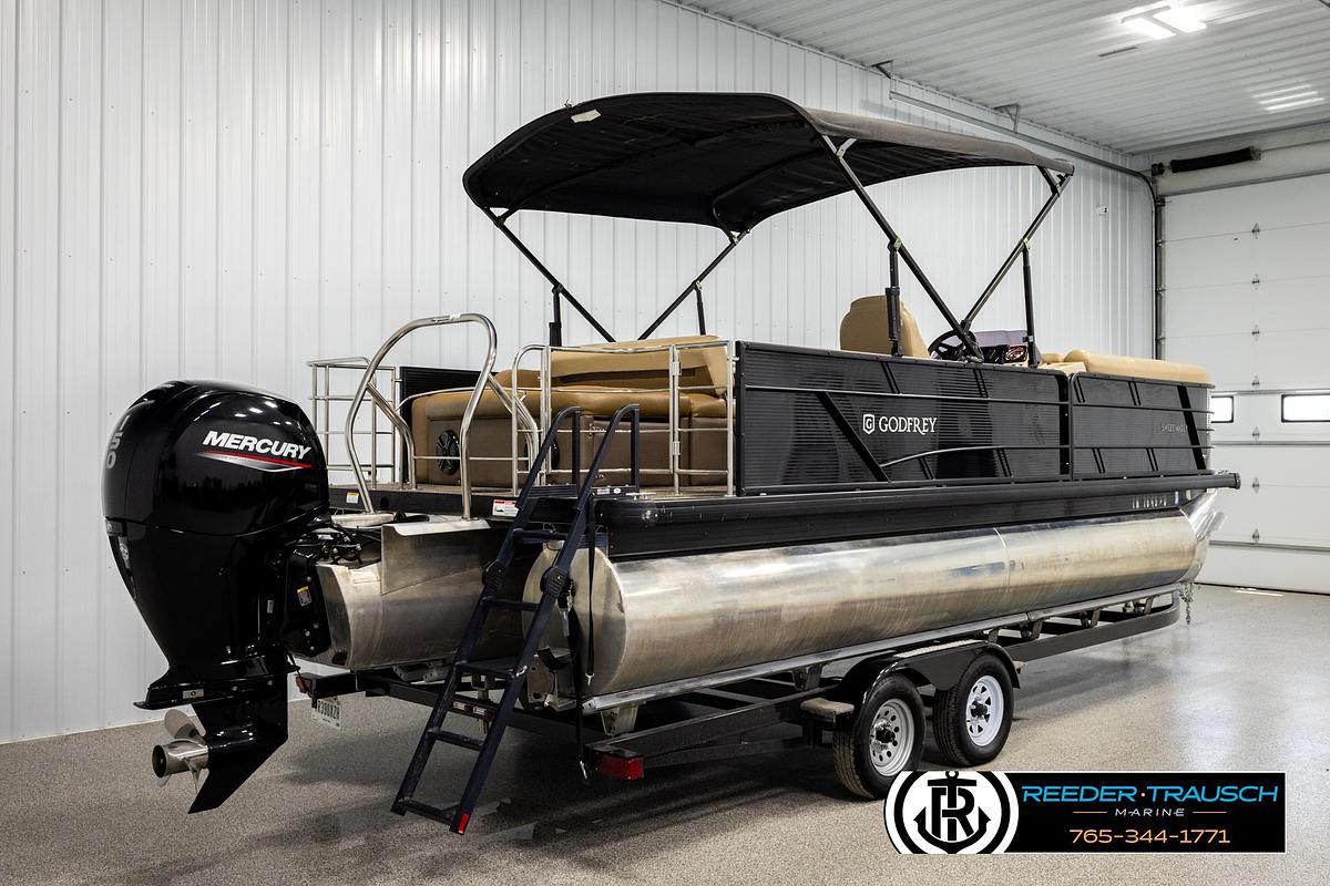 Used 2020 Godfrey 2286 RFL