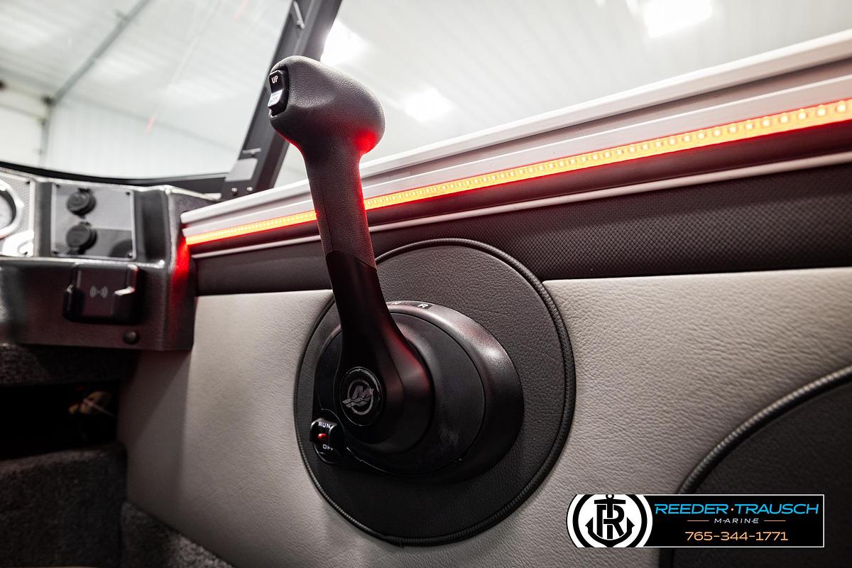 2026 Lund 1875 Crossover XS