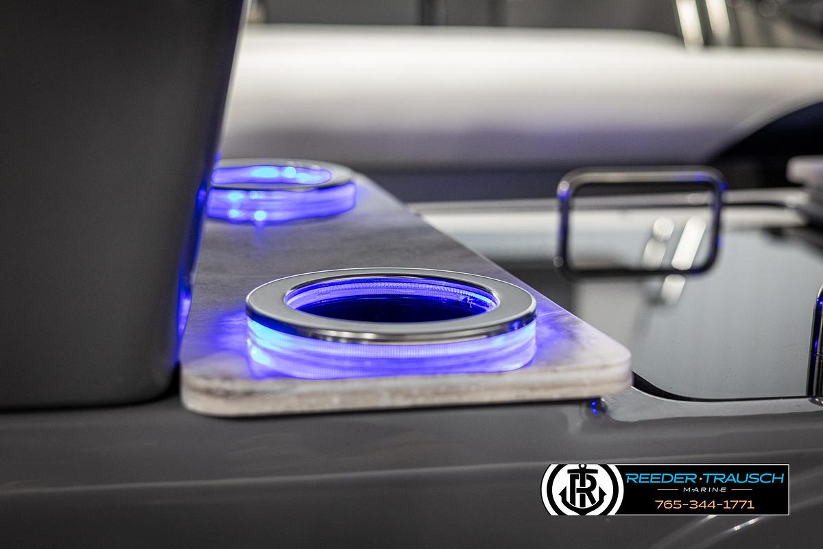 2025 Avalon Catalina Entertainer