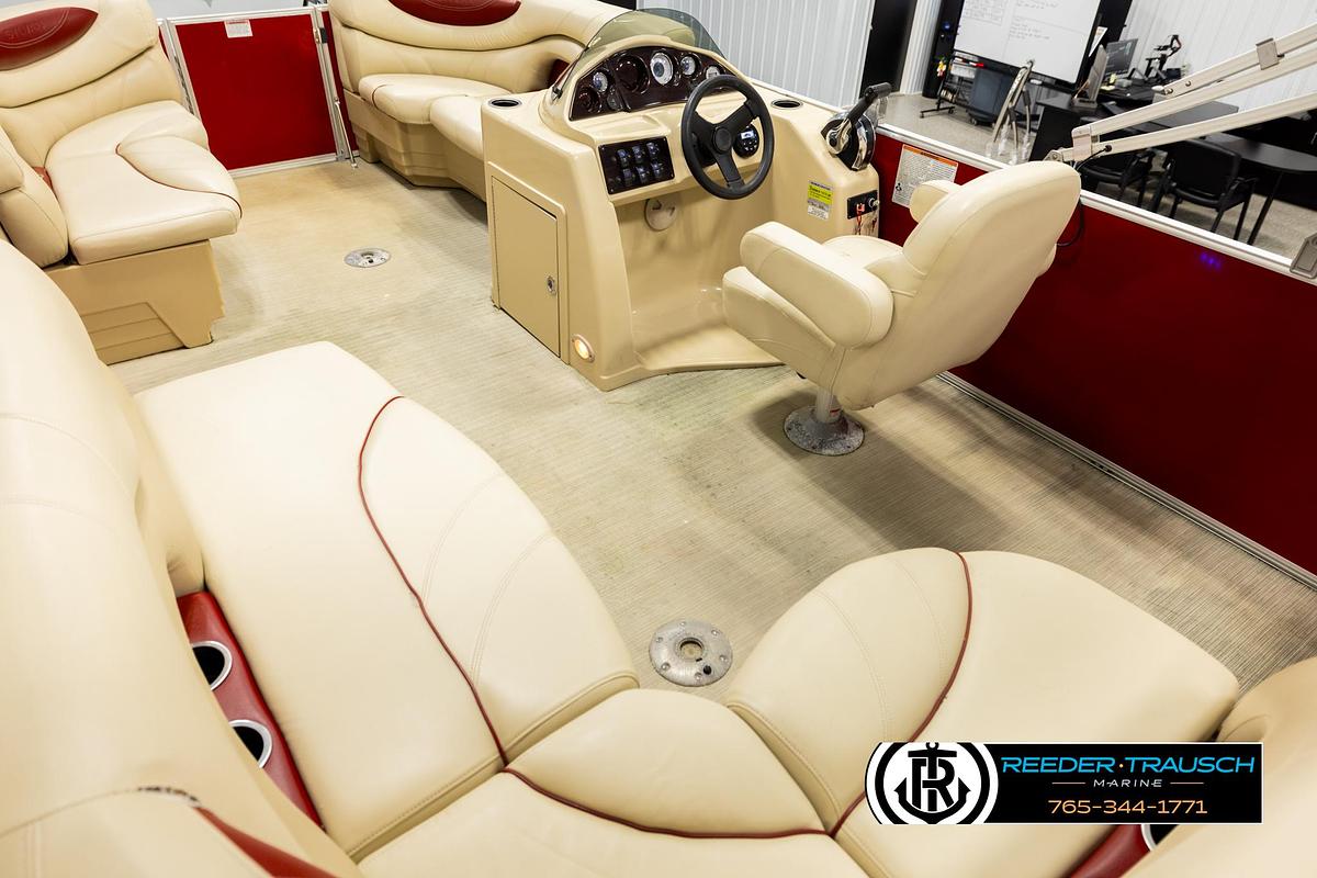 Used 2017 Sylvan 818 Mirage Cr