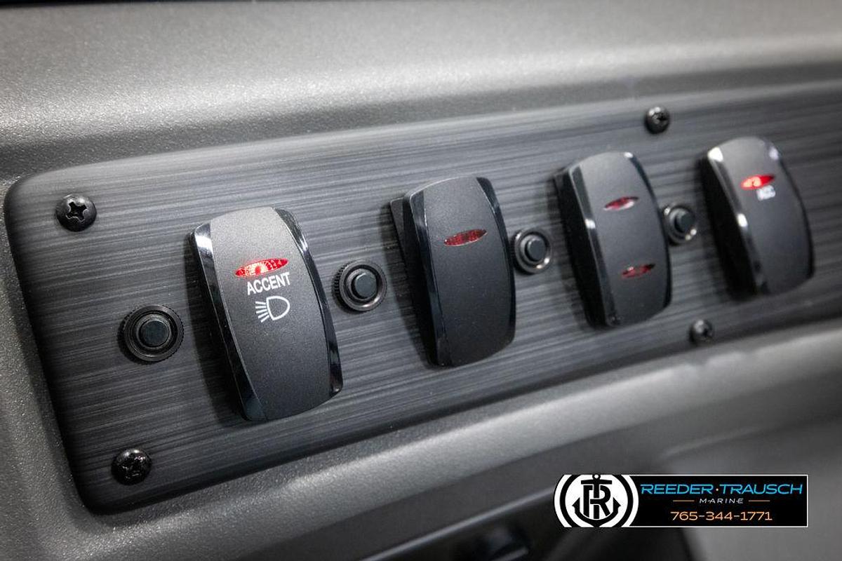 2025 Bennington 22 SSRSE