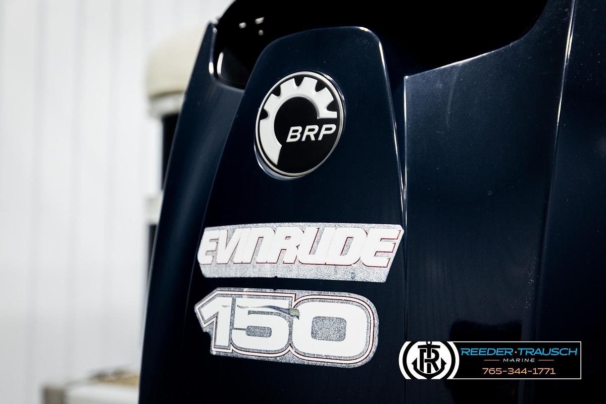 Used 2004 Smokecraft S8523 CR