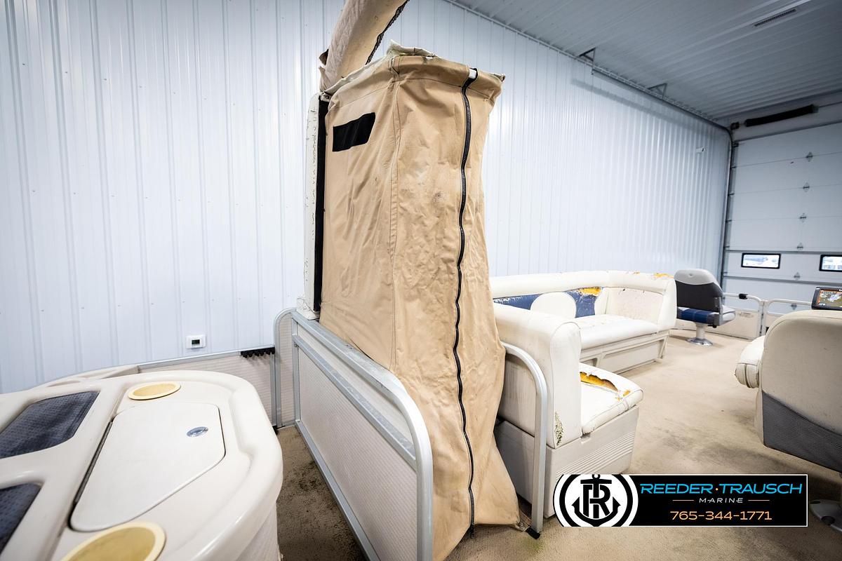 Used 2007 Premier 2223 Navigator