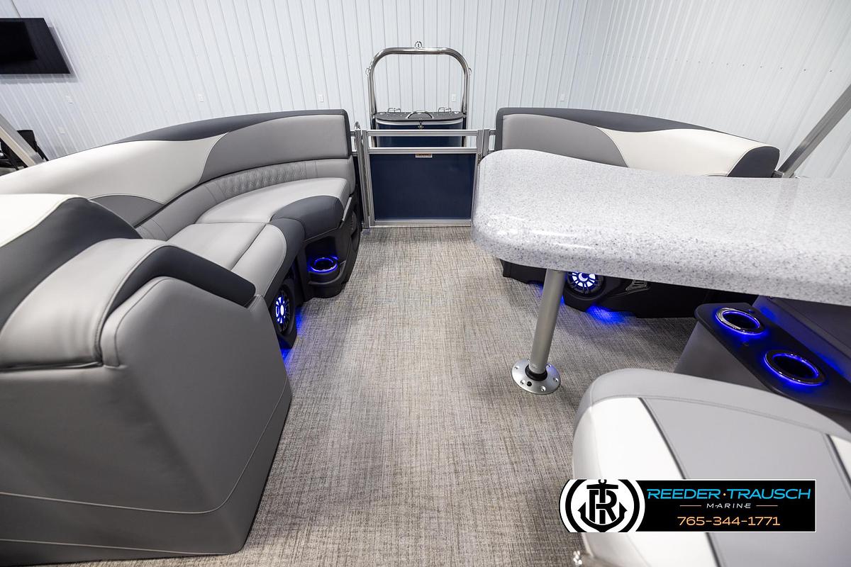 2025 Avalon LSZ Entertainer