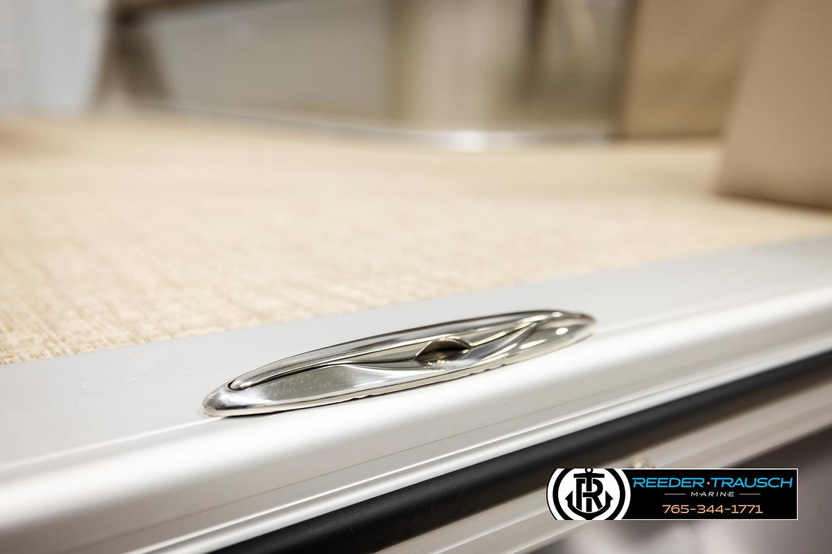 2026 Avalon LSZ Entertainer