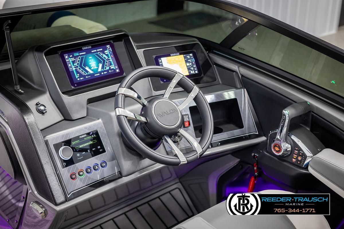 2025 Avalon Excalibur LTD QLW