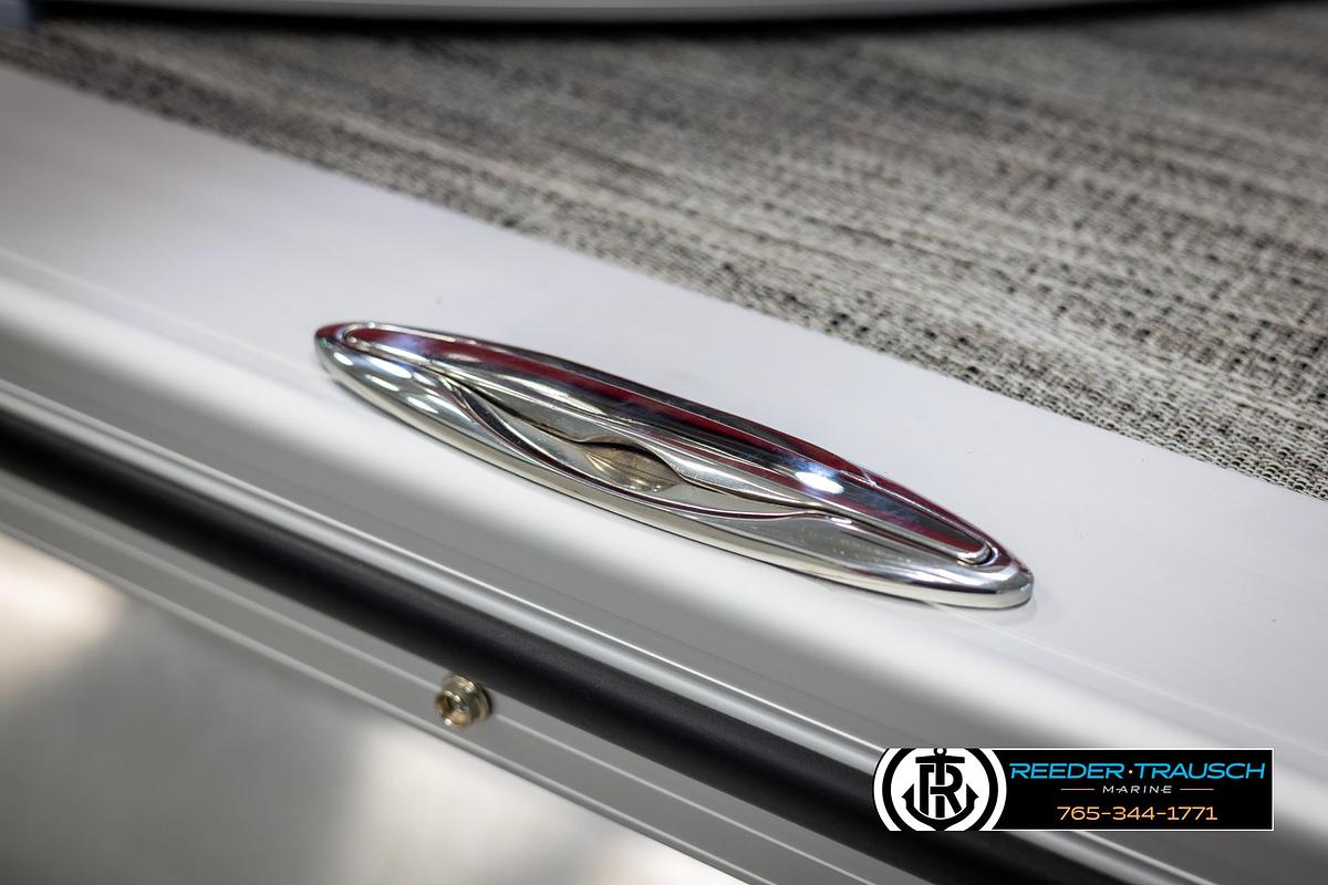 2025 Avalon Catalina Entertainer