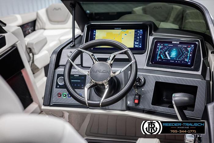 2025 Avalon Excalibur VRBW