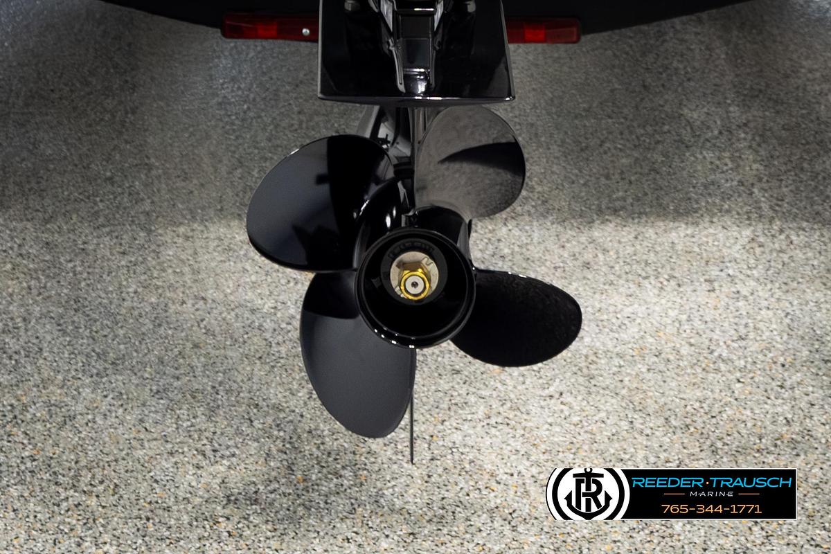 2026 Lund 1775 Adventure SS