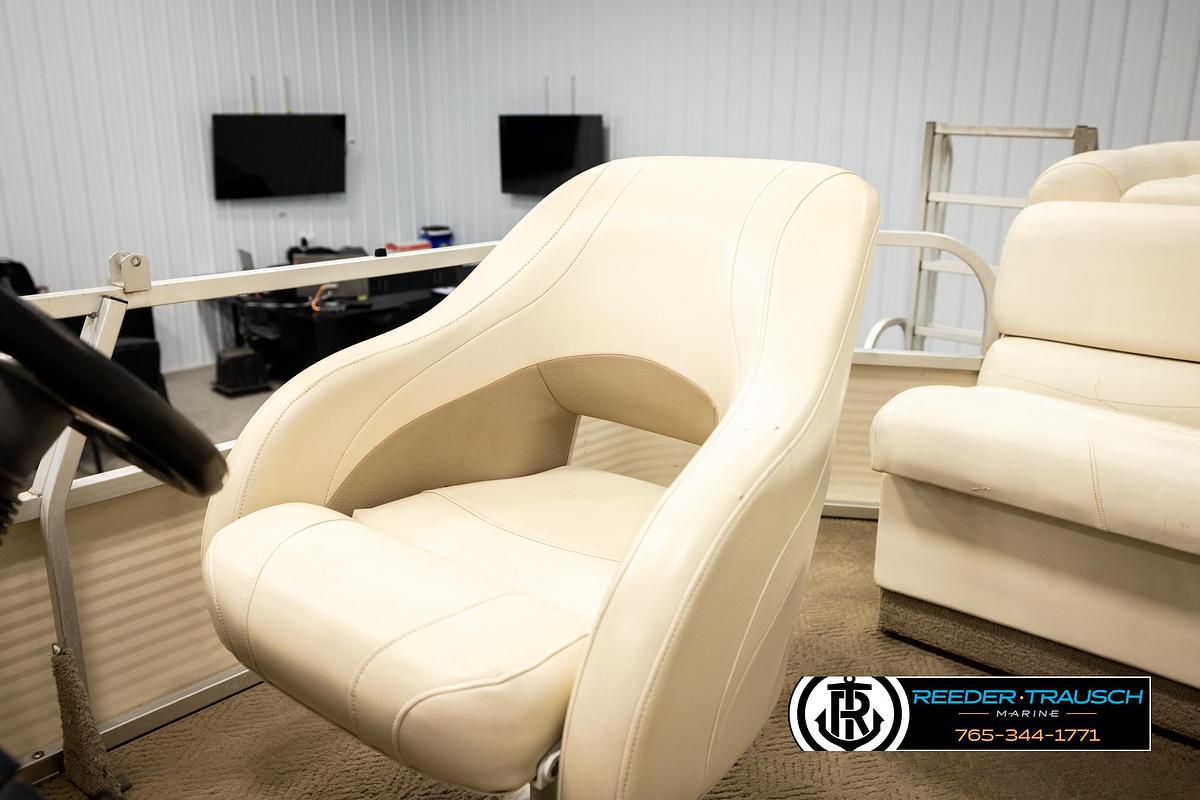 Used 2006 Sun Tracker Party Barge 22