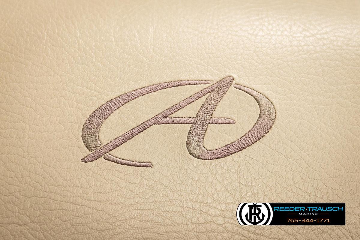 Used 2023 Avalon VEN BF