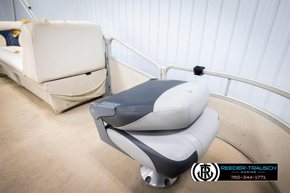 Used 2007 Premier 2223 Navigator