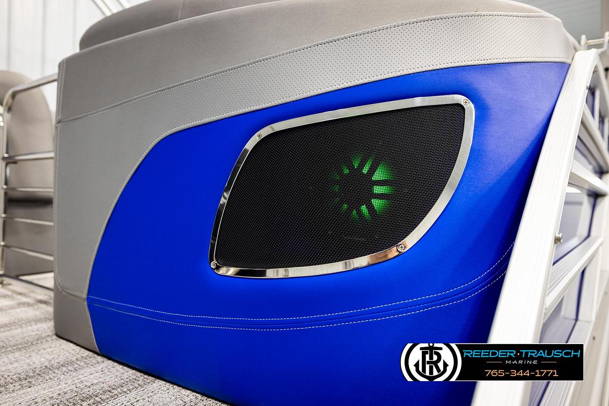 Used 2025 Bennington LTFBSE