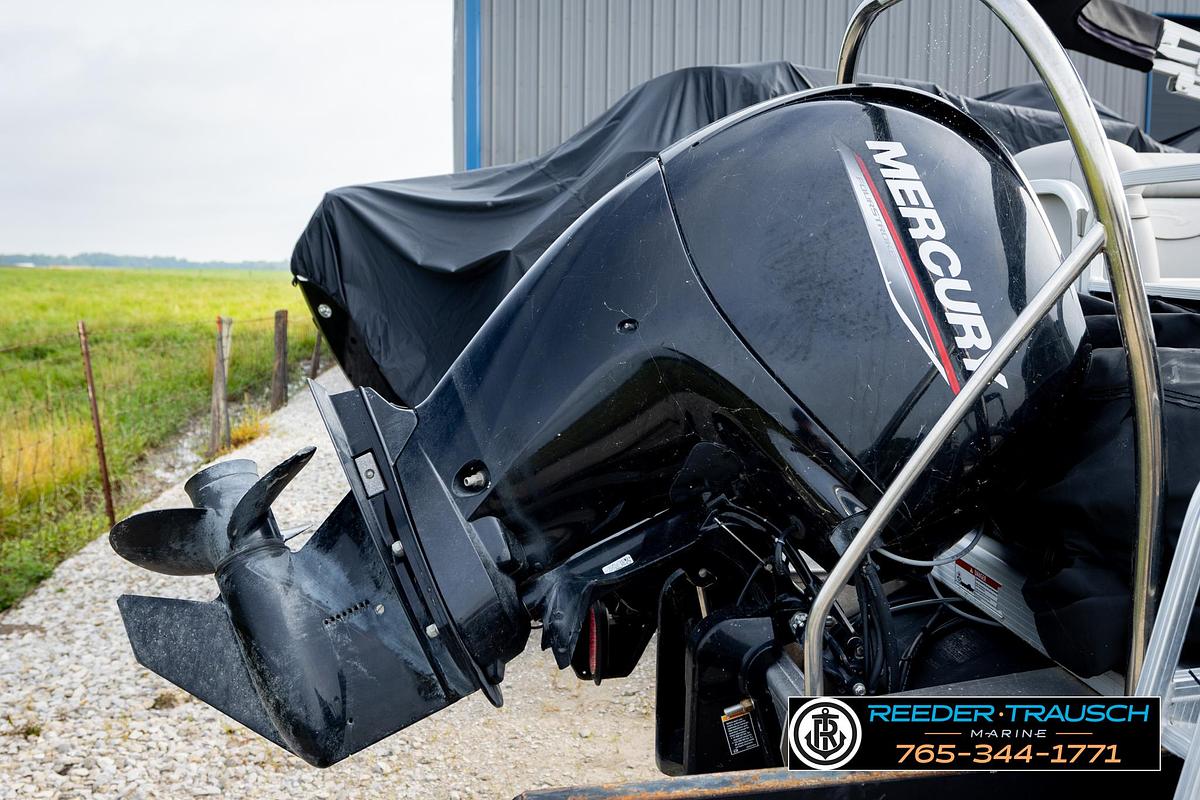 Used 2021 Bennington 22 SVSR