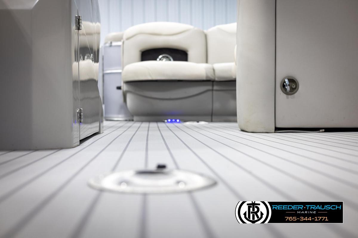 Used 2015 Sylvan 8520 Mirage