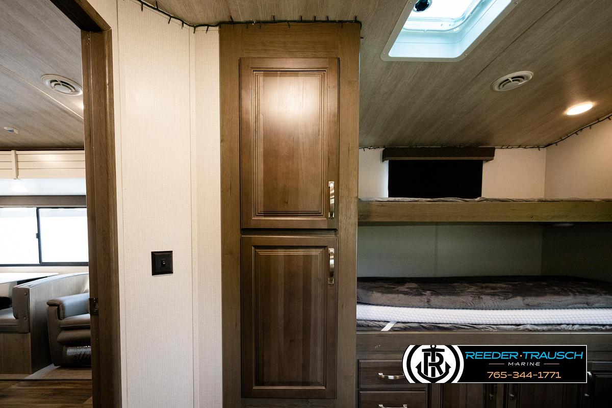 Used 2022 Keystone CG34TSB22