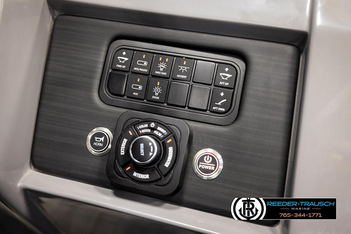 Used 2025 Bennington LTFBSE