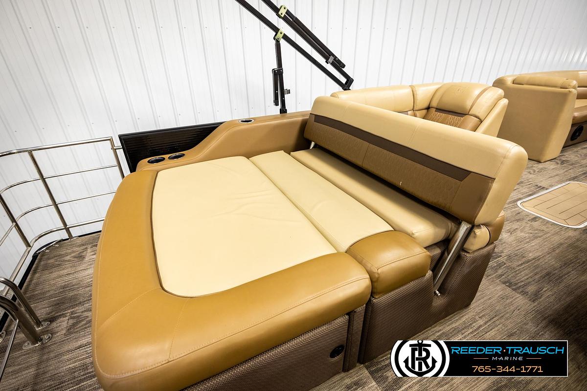 Used 2020 Godfrey 2286 RFL