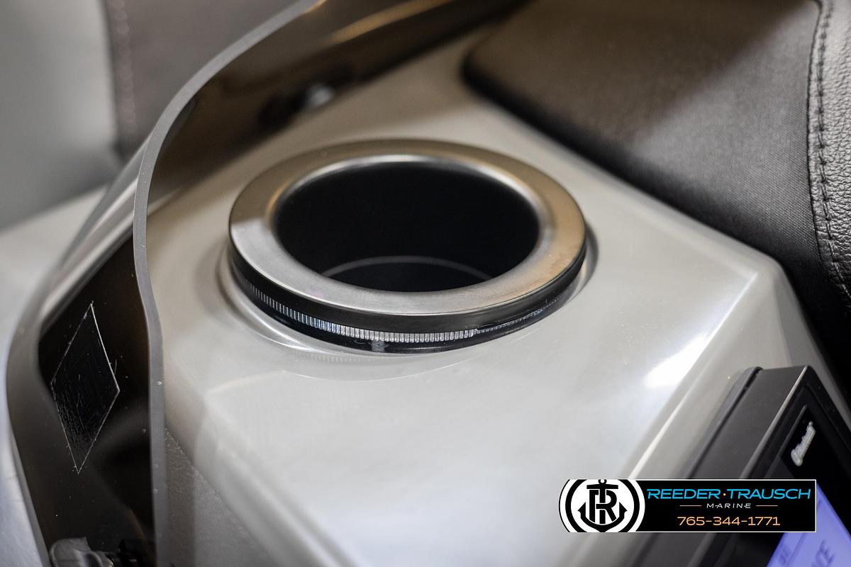 2025 Bennington 23 SSRSE