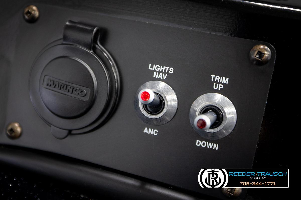 2025 Lund 1975 Renegade