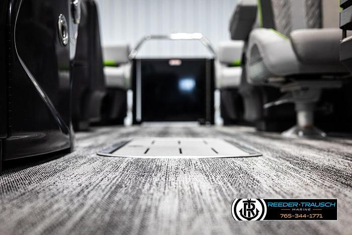 2025 Bennington MFBSE