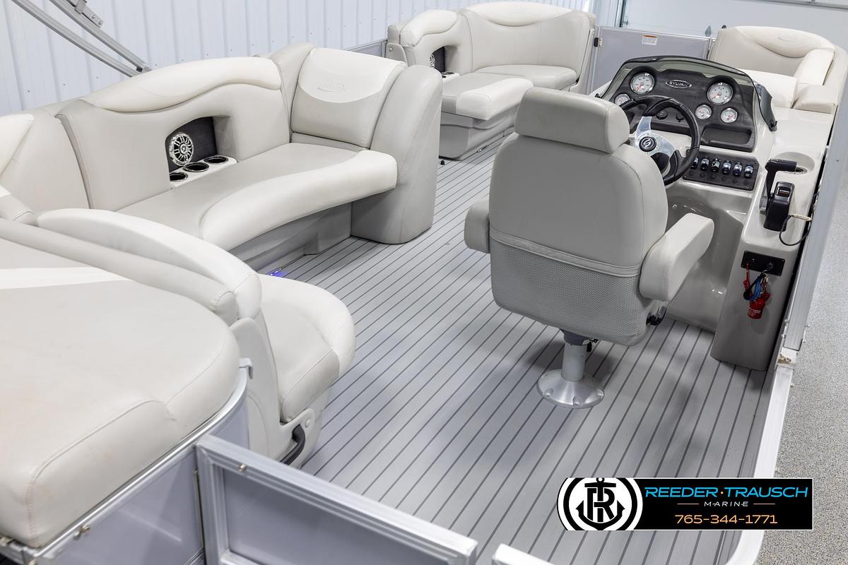 Used 2015 Sylvan 8520 Mirage