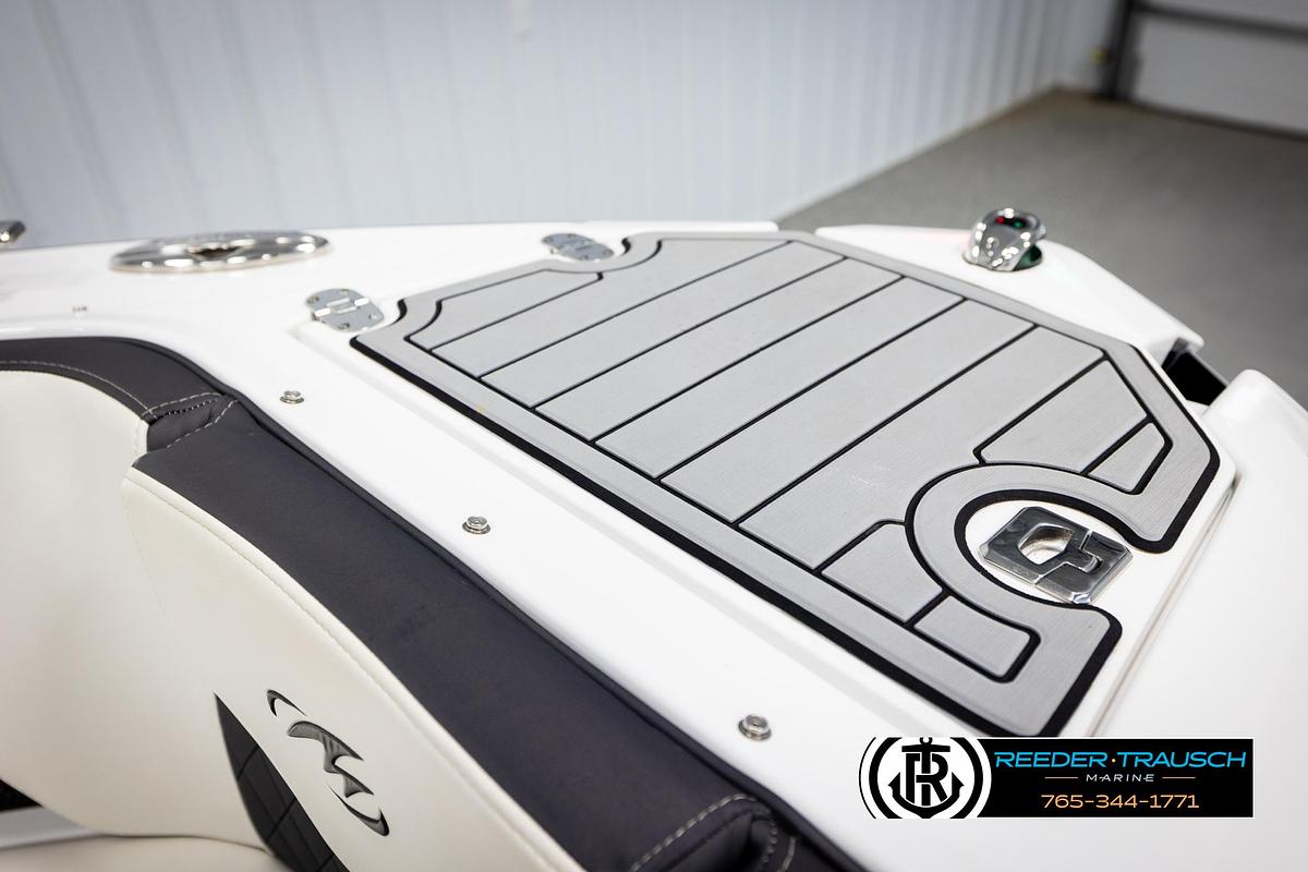 Used 2019 Monterey 238 SS