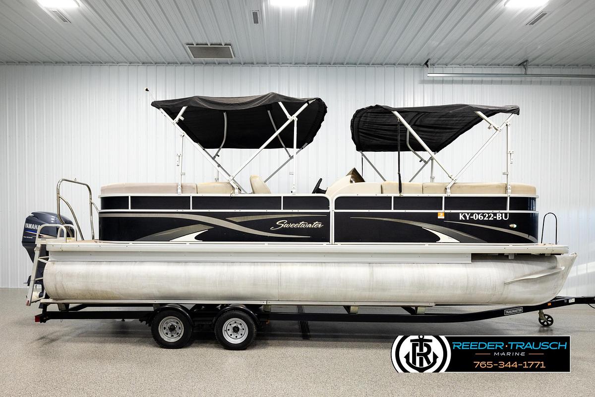 Used 2011 Godfrey SW2486