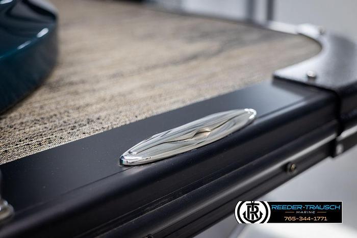 2025 Avalon Excalibur VRBW