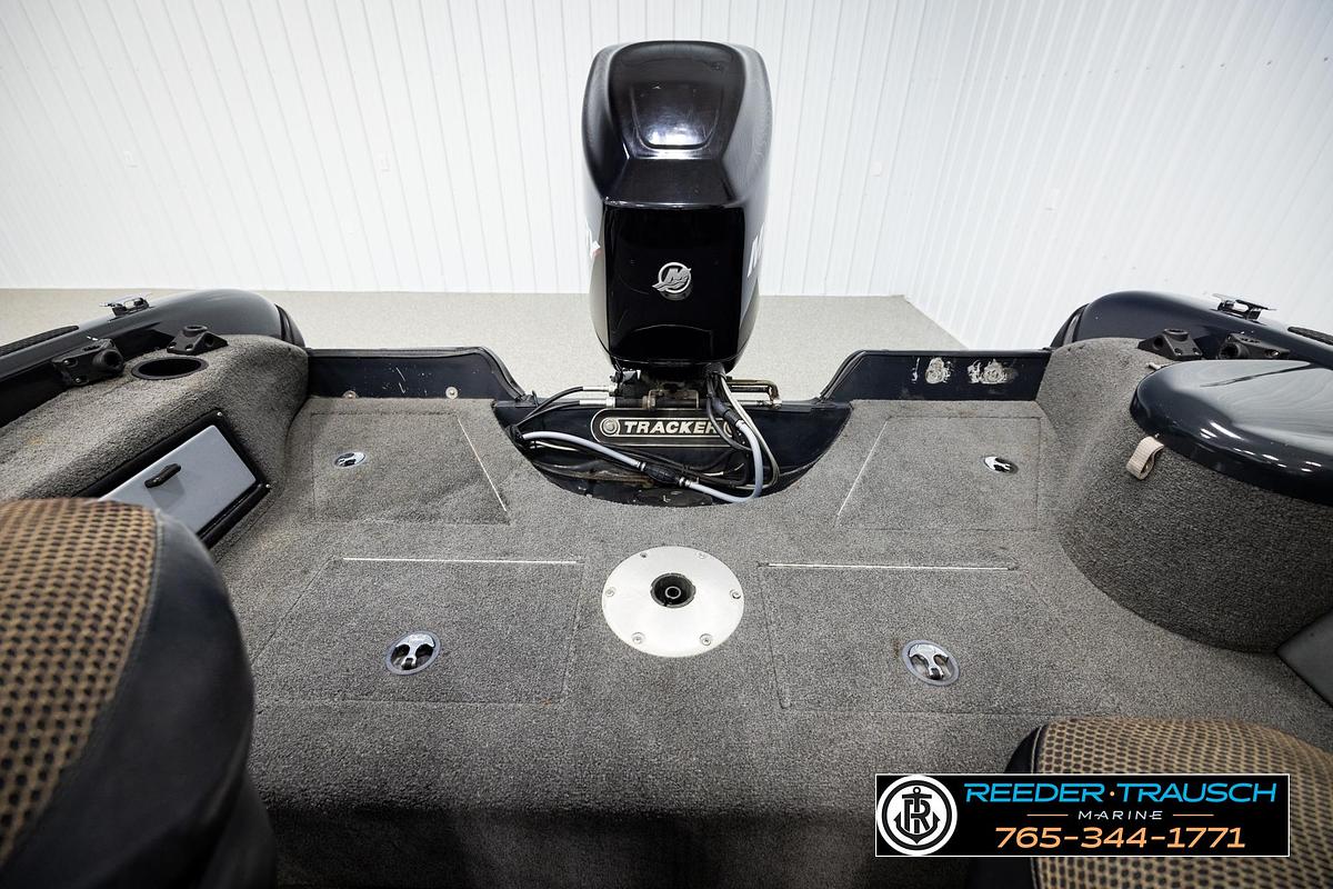 Used 2007 Tracker Tundra 18