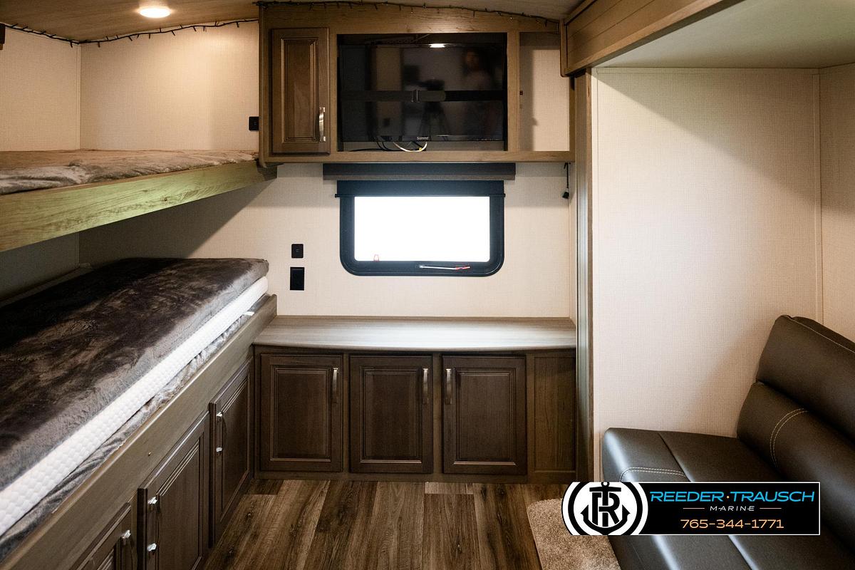 Used 2022 Keystone CG34TSB22