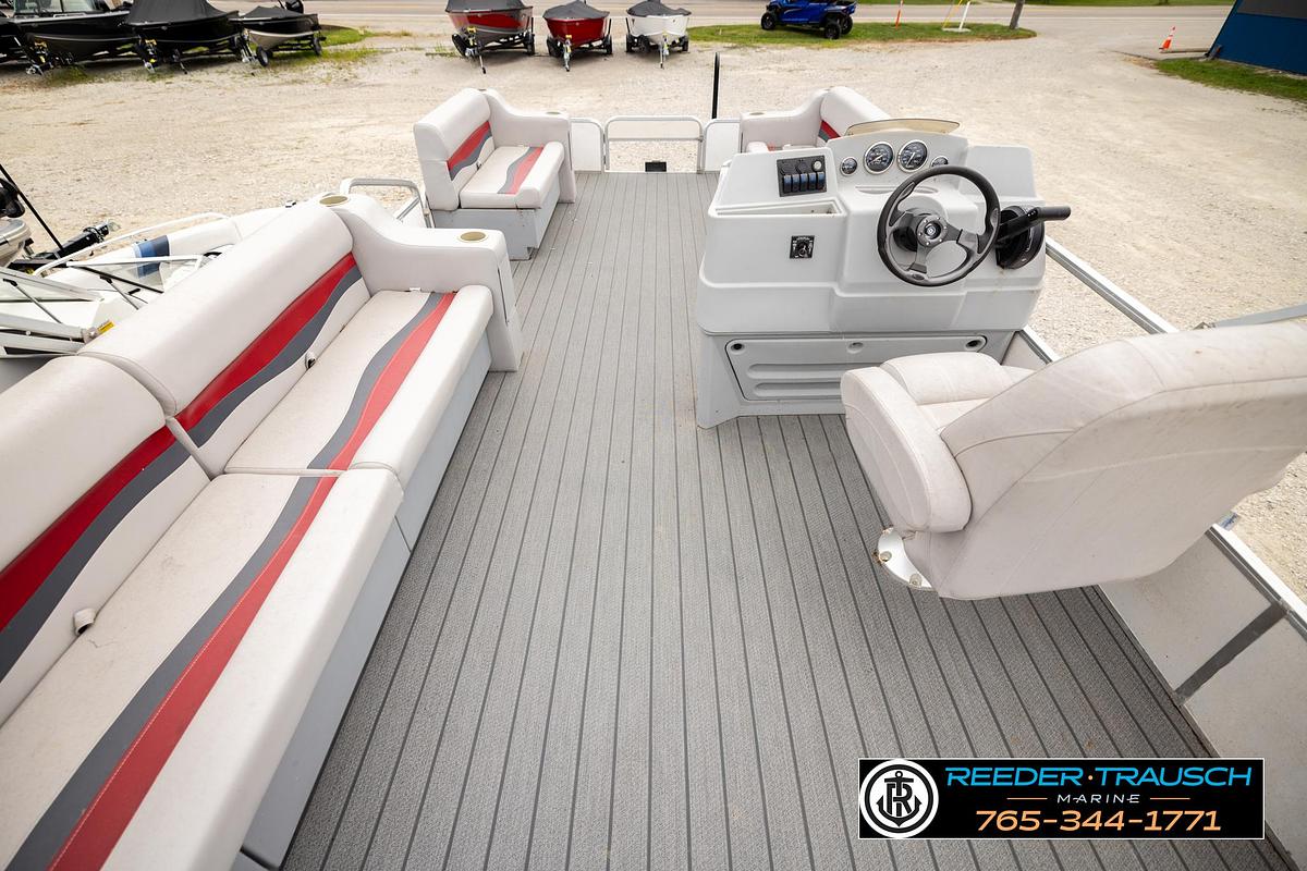 Used 2003 Fisher 220 Fish