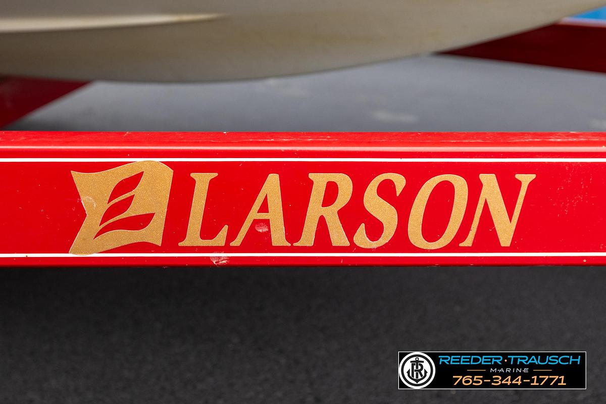 Used 2003 Larson SEI 180