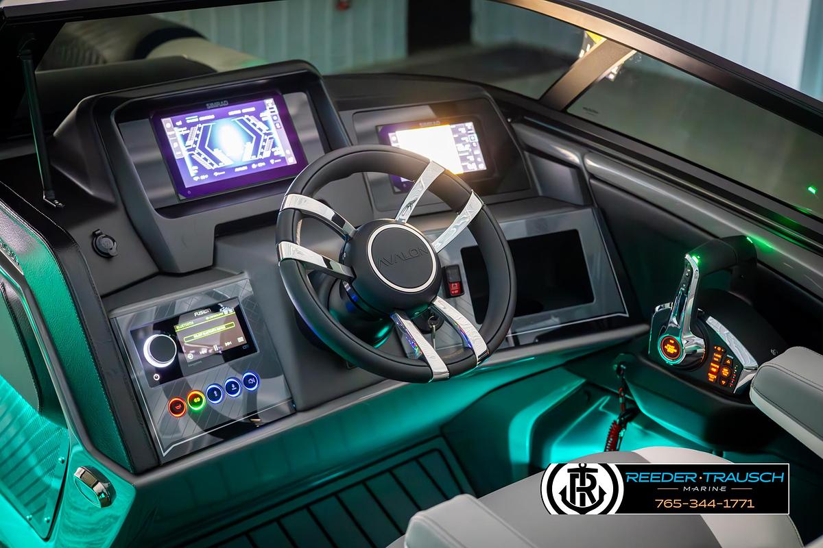 2025 Avalon Excalibur LTD QLW