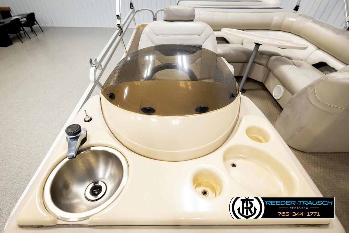 Used 2004 Smokecraft S8523 CR