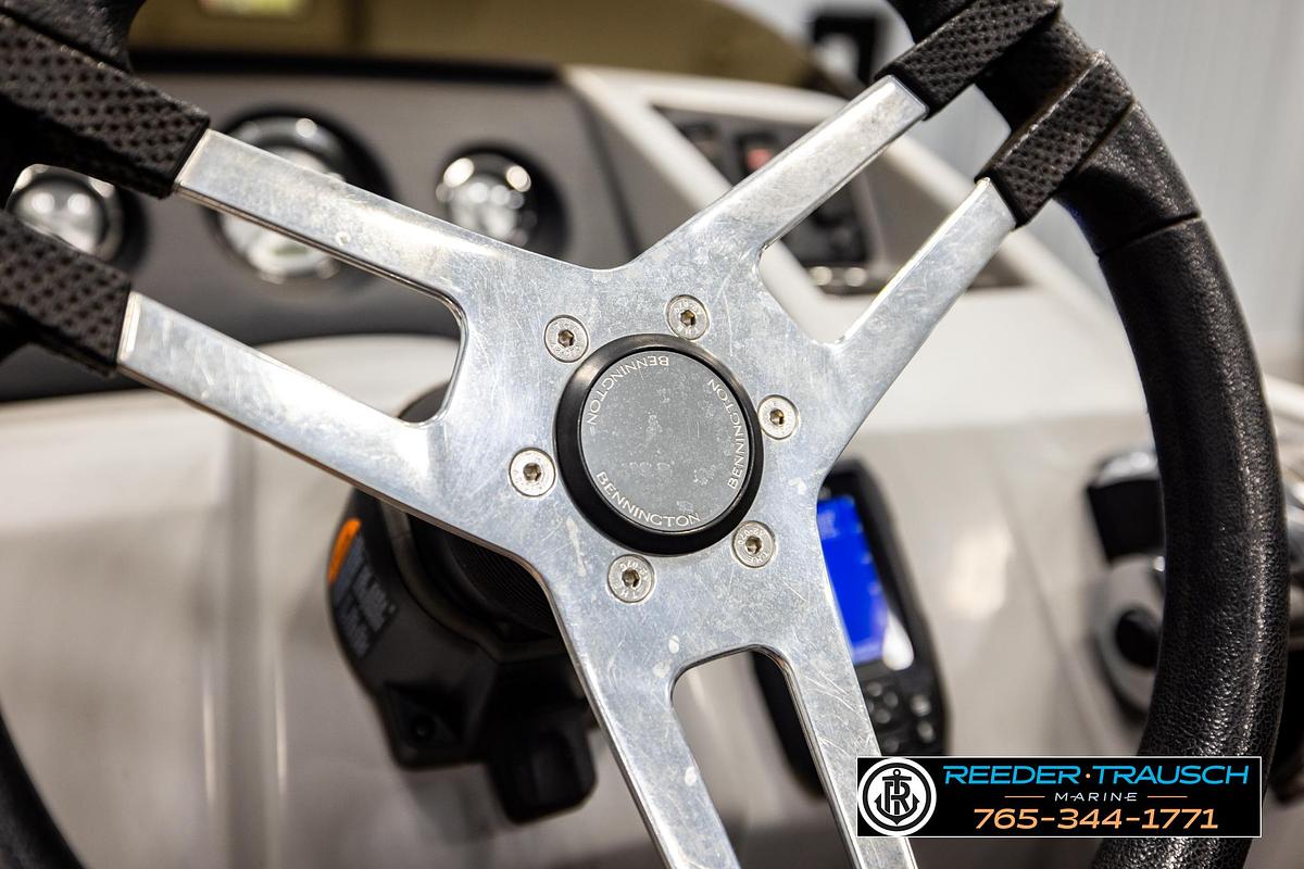 Used 2021 Bennington 22 SVSR