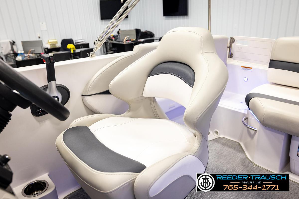 Used 2022 StarCraft Starstep 221