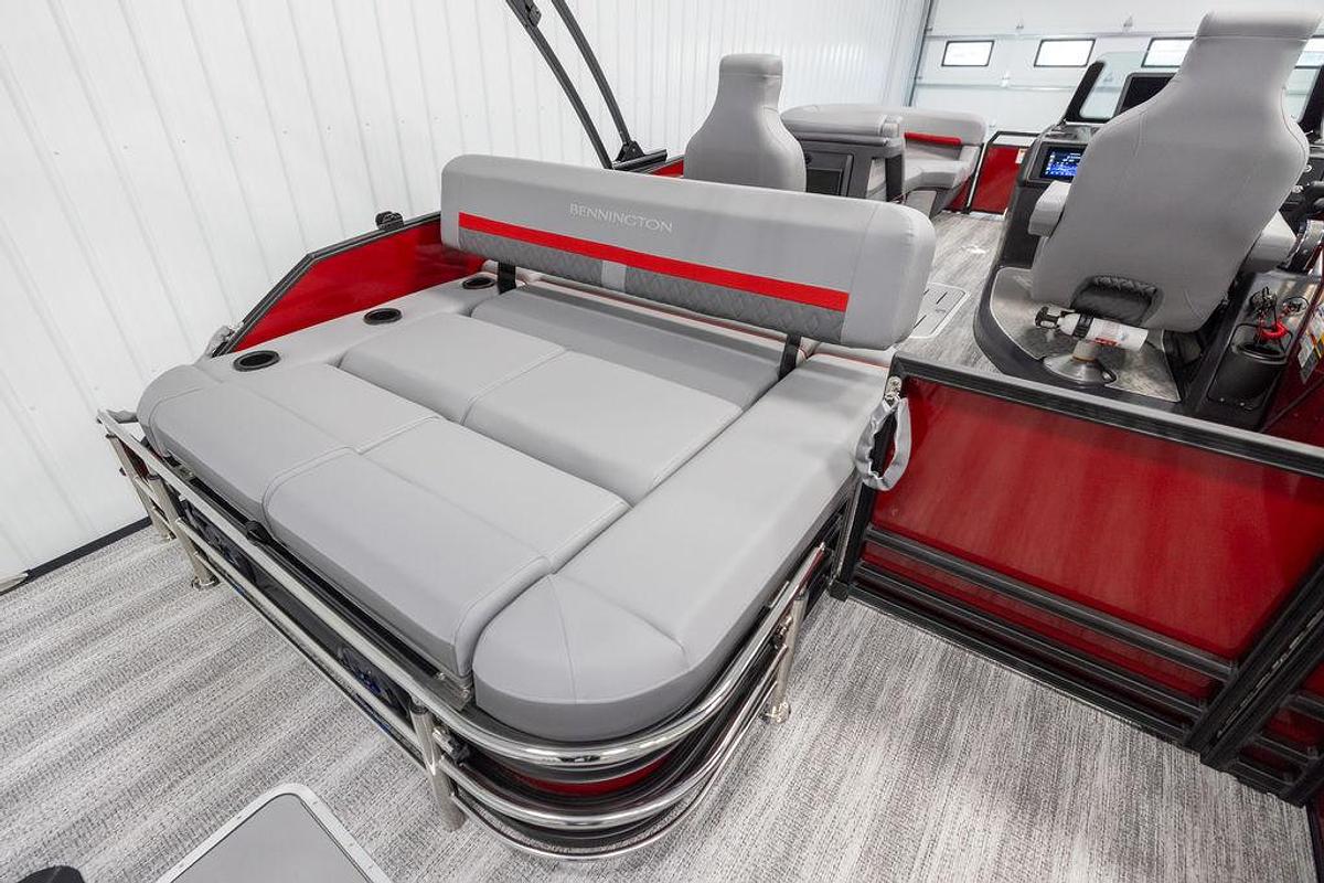 2025 Bennington 22 MSBSE