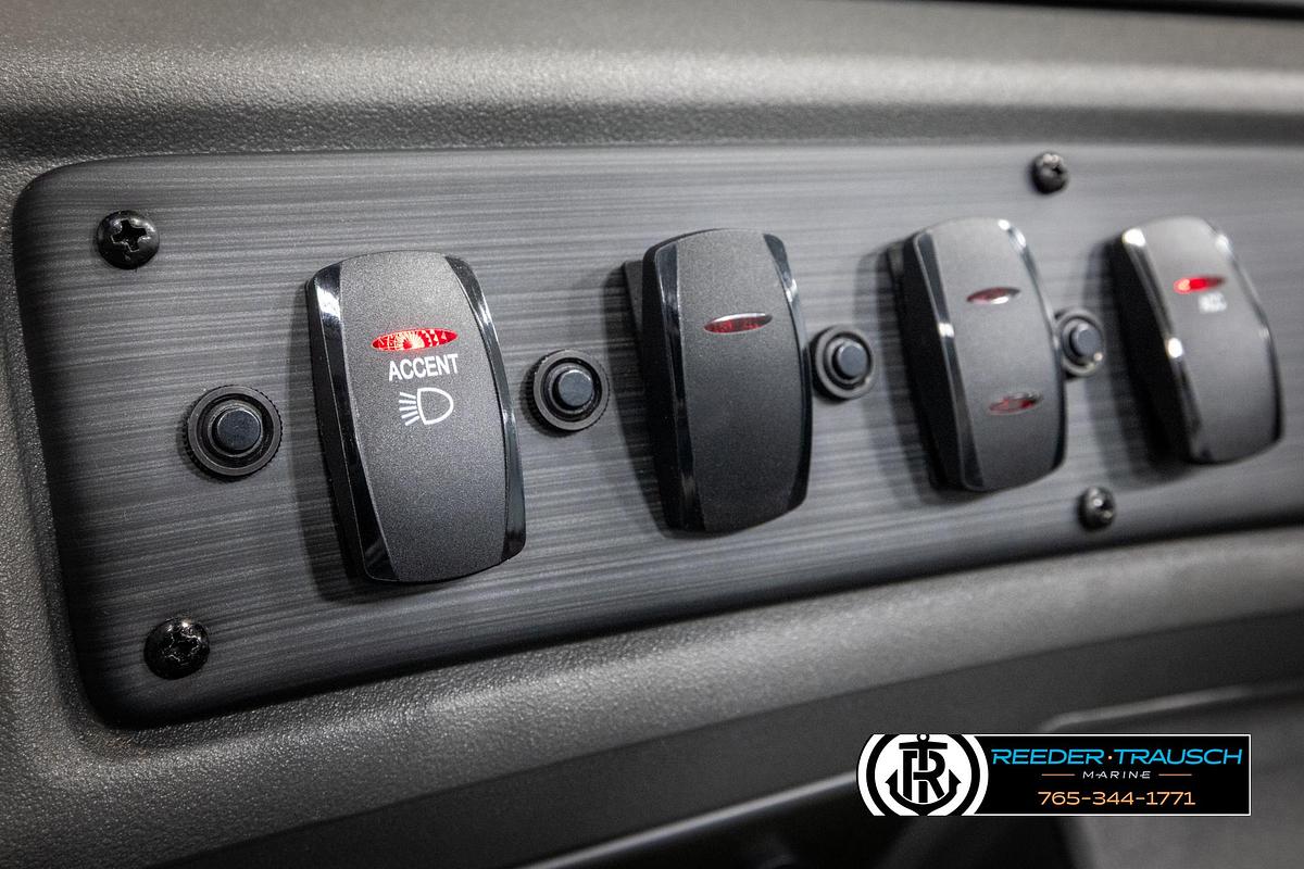 2025 Bennington 22 SSRSE