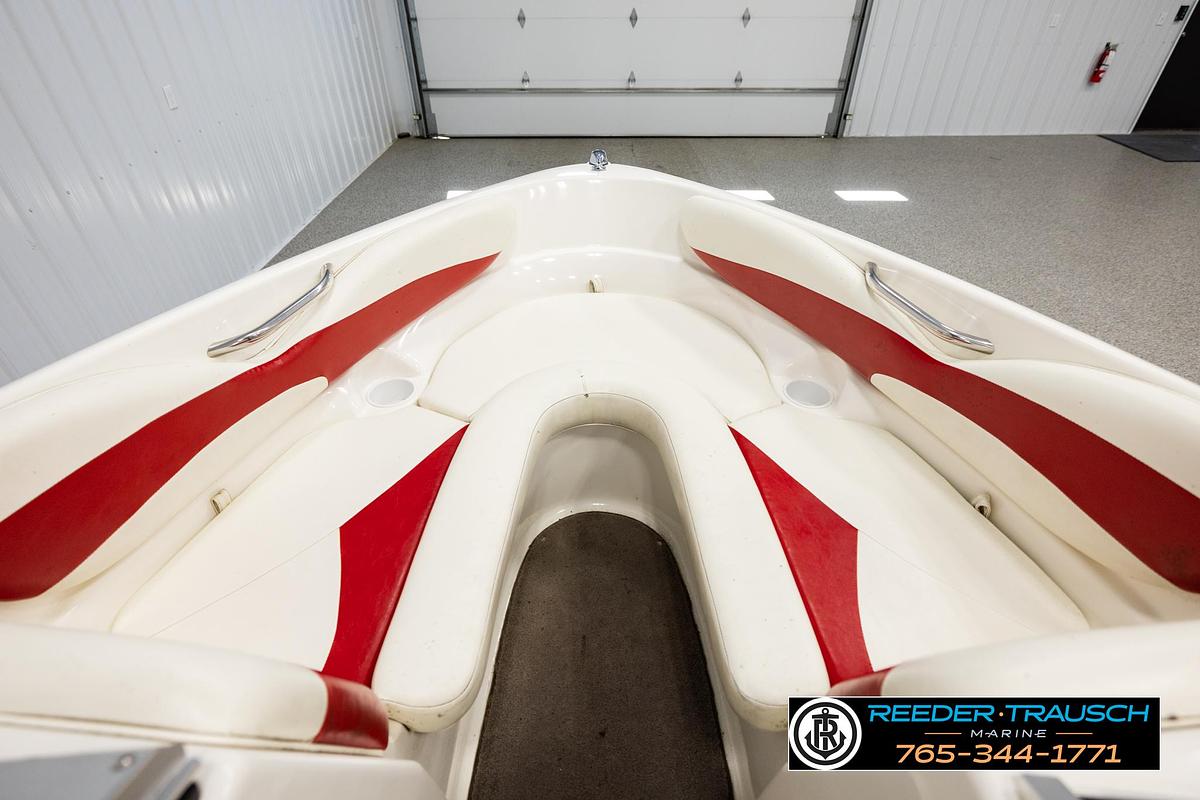 Used 2003 Larson SEI 180