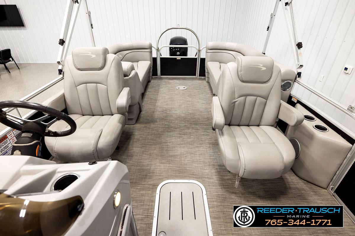 Used 2021 Bennington 22 SVSR