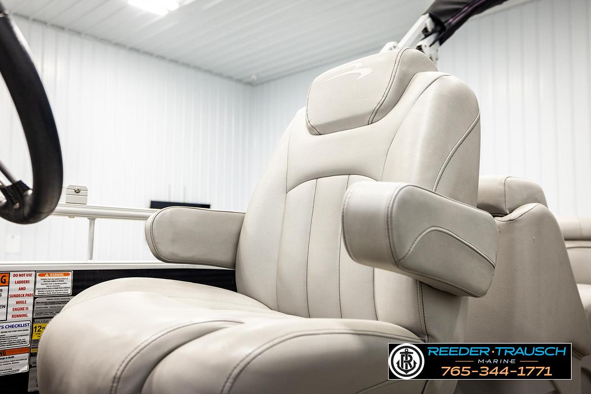 Used 2021 Bennington 22 SVSR