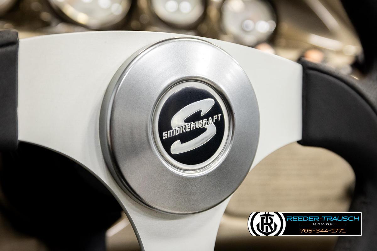 Used 2004 Smokecraft S8523 CR