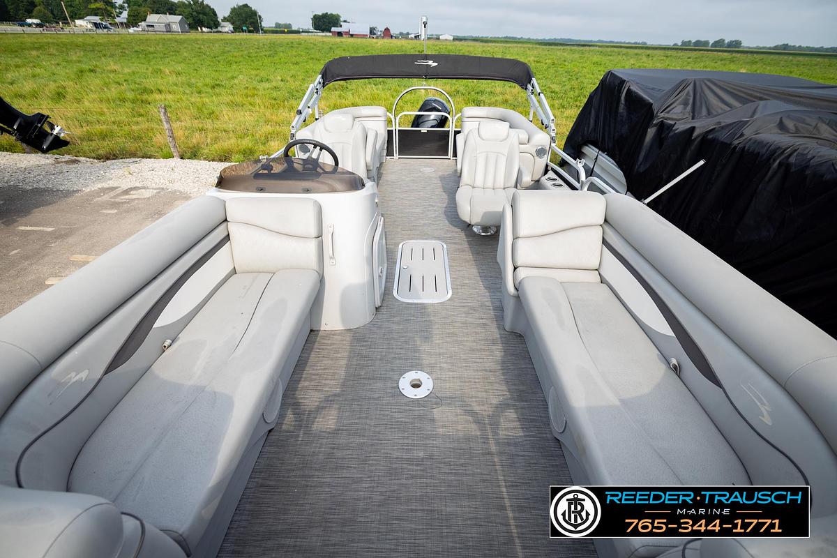 Used 2021 Bennington 22 SVSR