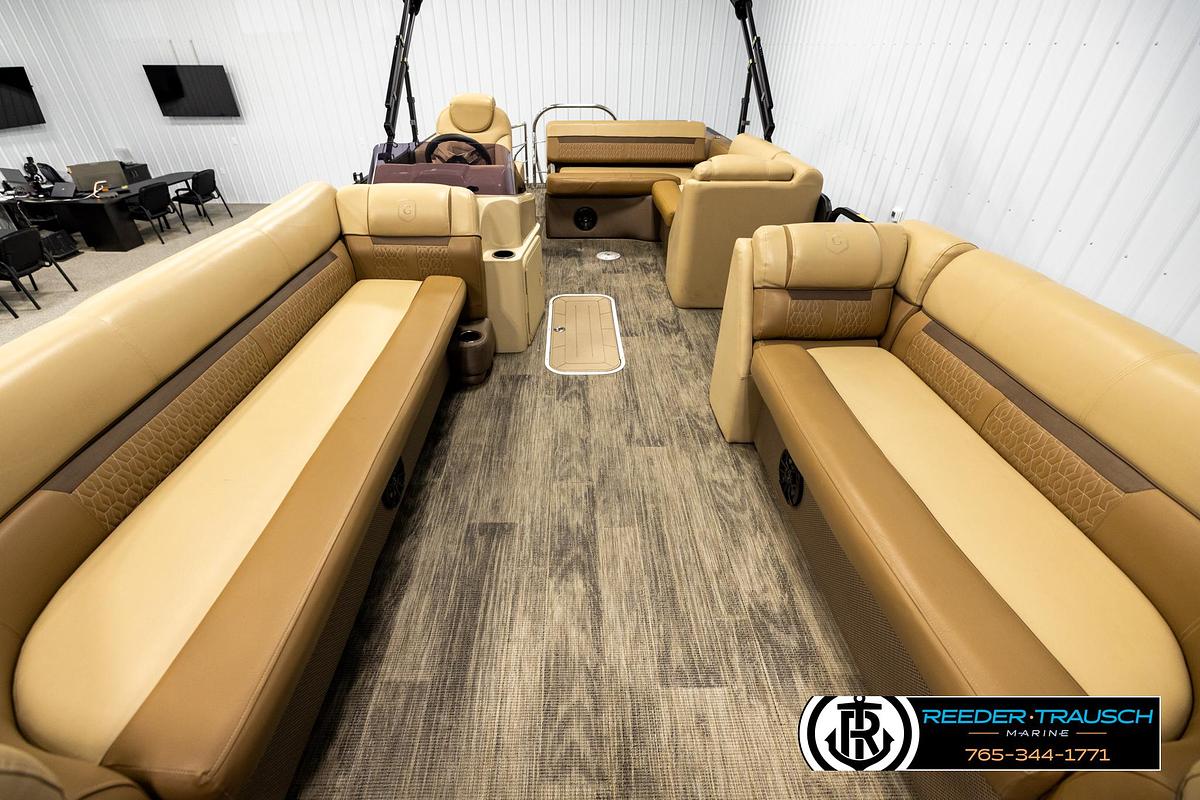 Used 2020 Godfrey 2286 RFL