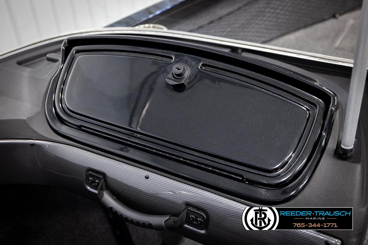 Used 2023 Crestliner 1750 FishHawk