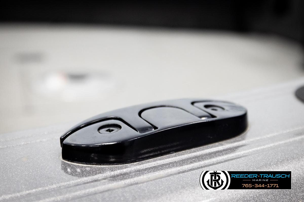 Used 2022 Crestliner 1850 FishHawk