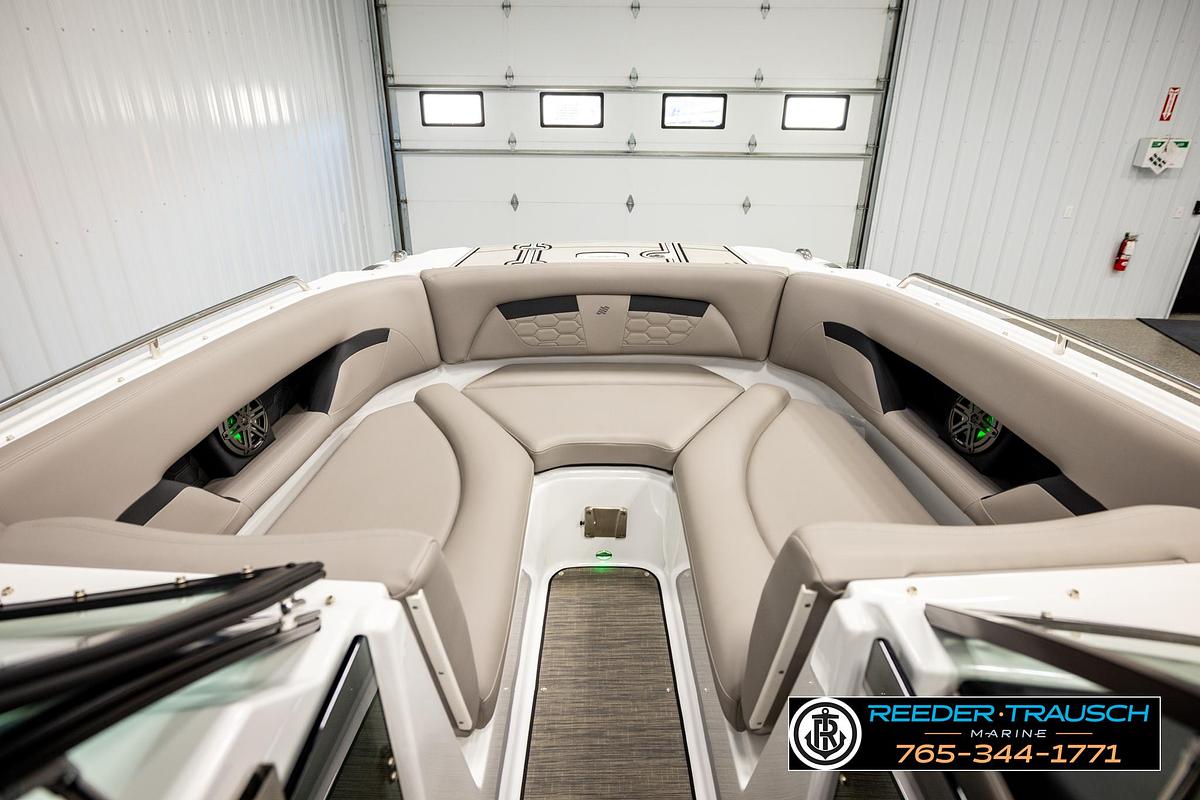 Used 2024 Four Winns HD5 Surf